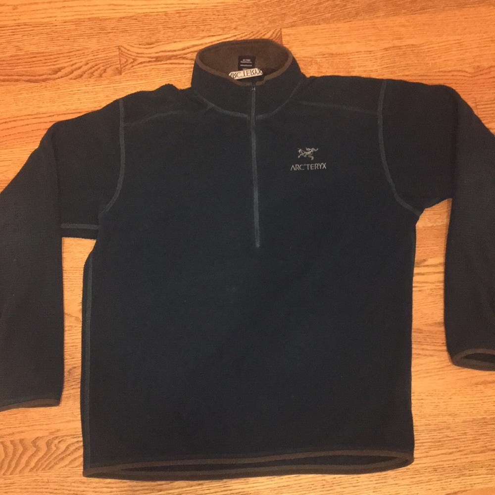 M XL Arc’teryx Half Zip Navy